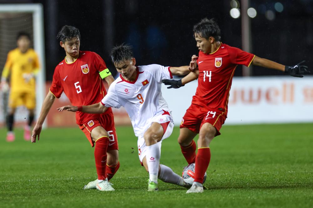 鹈鹕对篮网伤病名单：米西出战成疑，锡安＆普尔继续缺席