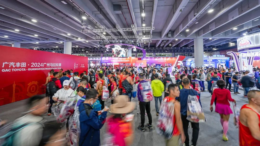 拜仁官方：于帕梅卡诺因负荷管理未进战圣保利大名单